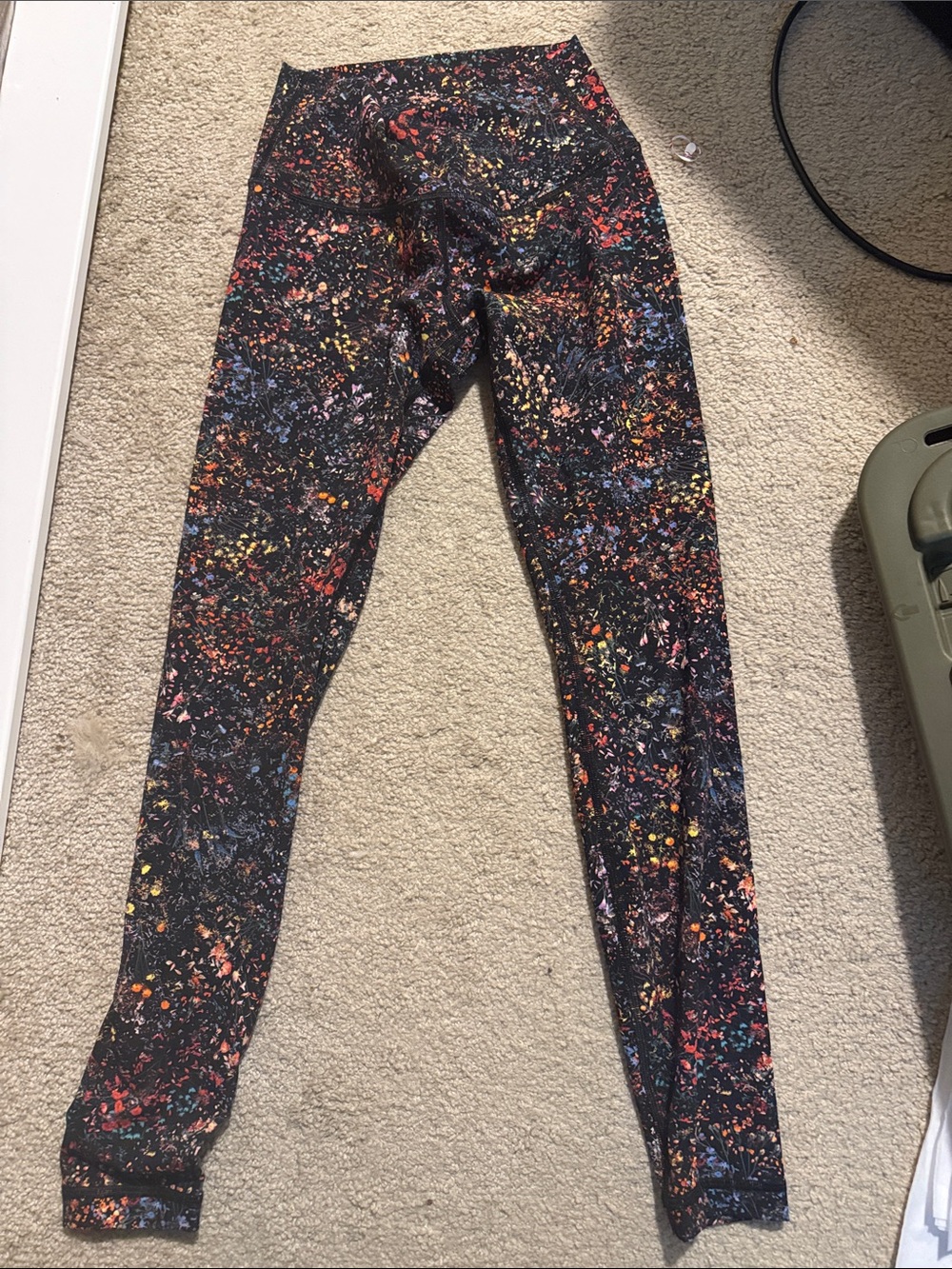 lululemon athletica black multi floral wunder under HR 28” leggings